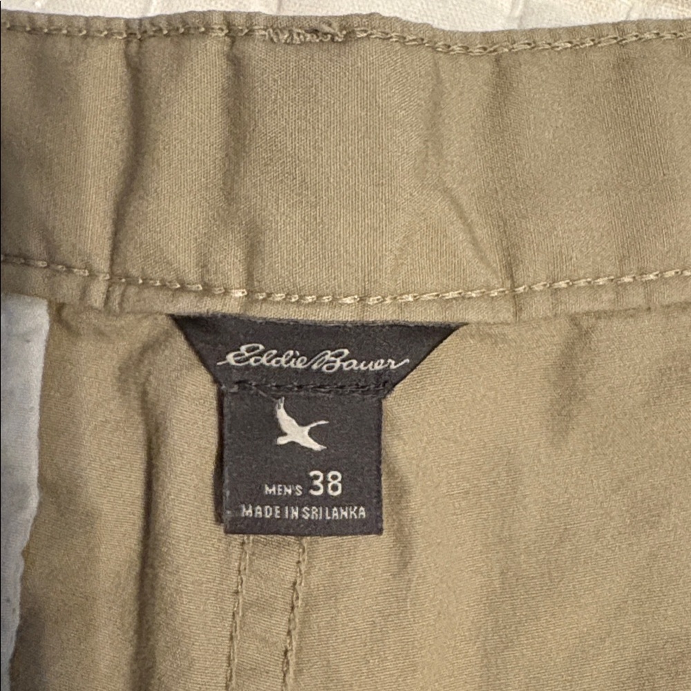 Eddie Bauer Men's Khaki Flat Front Shorts - Picture 3 of 10